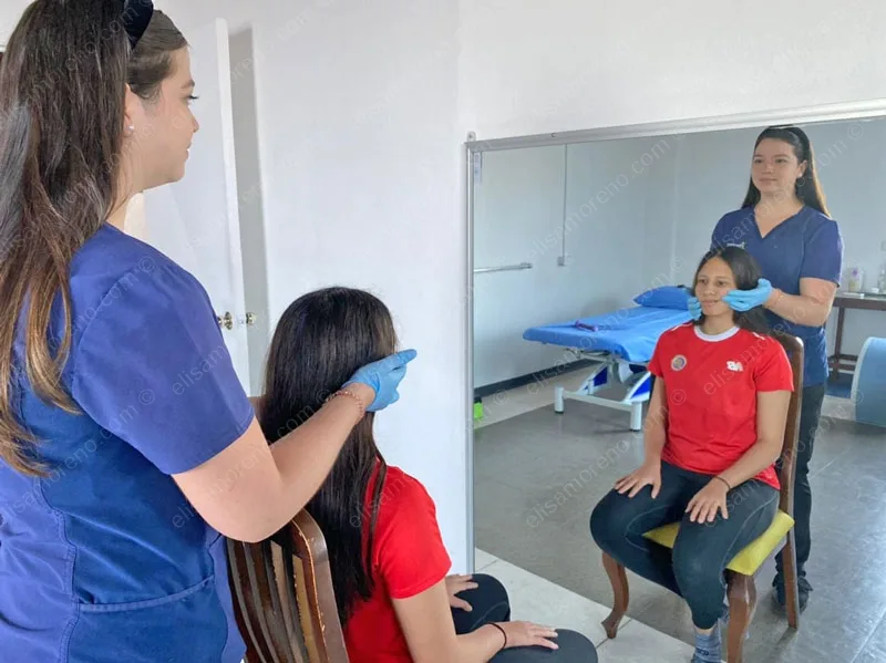 Parálisis Facial y su tratamiento mediante Fisioterapia